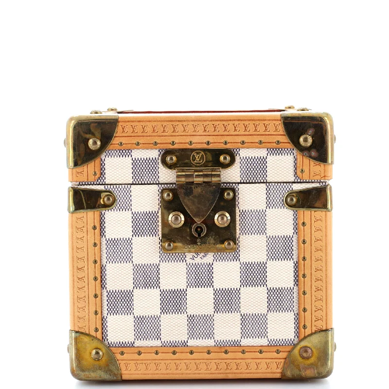 Ladies Louis Vuitton shoulder bags with a single - handle silhouetteCoffret Merveilles Damier GM