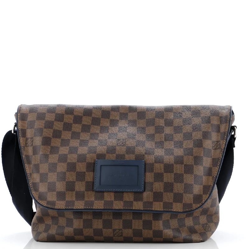 Louis Vuitton backpacks with a padded back panel for comfort during long - wearSprinter Messenger Bag Damier MM