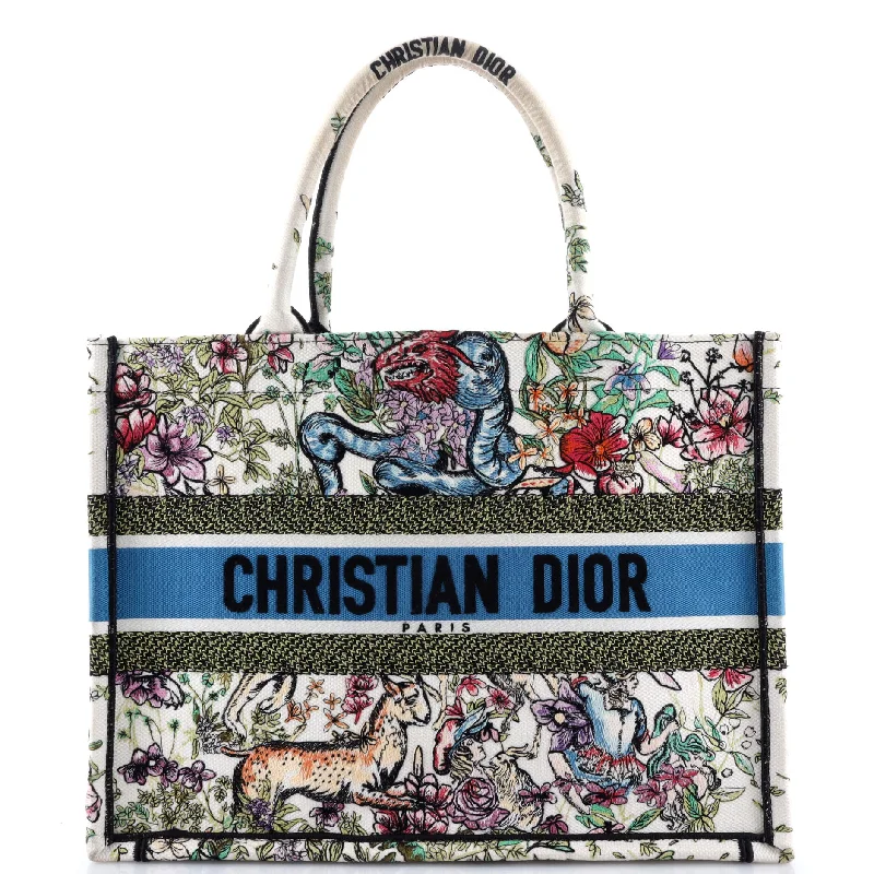 High - fashion Christian Dior bags with a geometric patternBook Tote Embroidered Canvas Medium