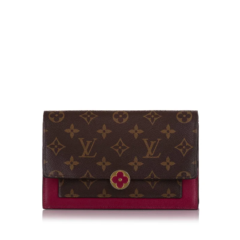 Louis Vuitton bags with a detachable mobile phone holder for convenienceBrown Louis Vuitton Monogram Flore Wallet On Chain