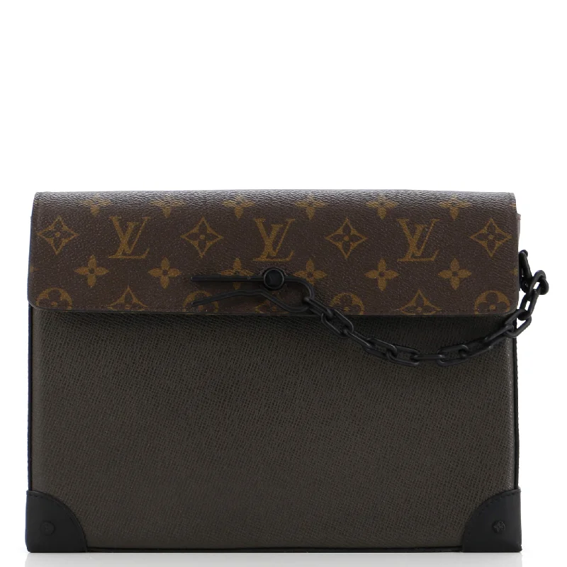 Ladies Louis Vuitton Capucines bags with a detachable shoulder strapPochette Voyage Steamer Leather and Monogram Canvas