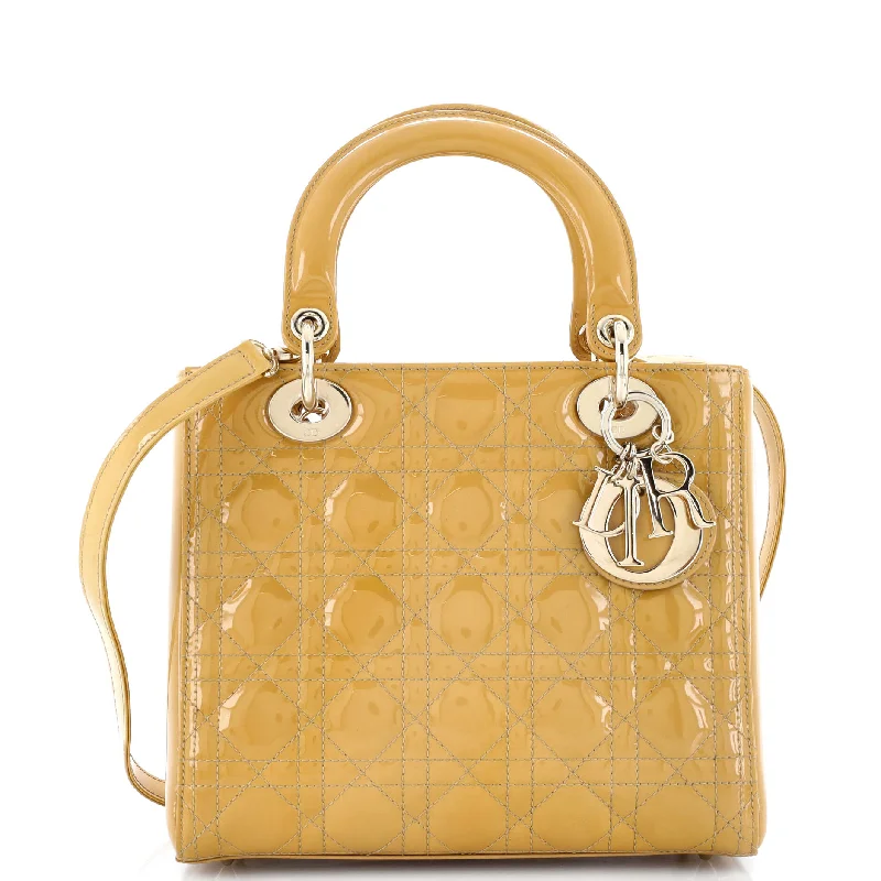 High - fashion Christian Dior bags with a geometric patternLady Dior Bag Cannage Quilt Patent Medium