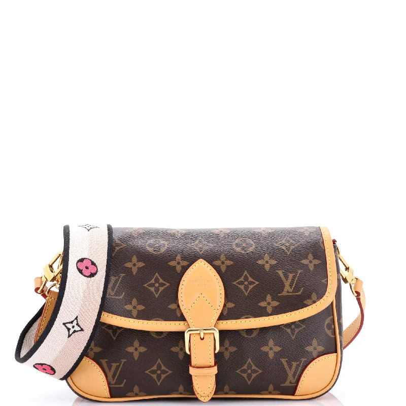 Louis Vuitton handbags with a metal - framed clasp for durabilityDiane NM Handbag Monogram Canvas