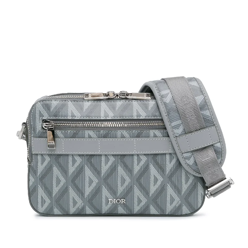 Christian Dior bags with a quilted pattern and gold - toned hardwareGray Dior CD Diamond Safari Bag with Strap