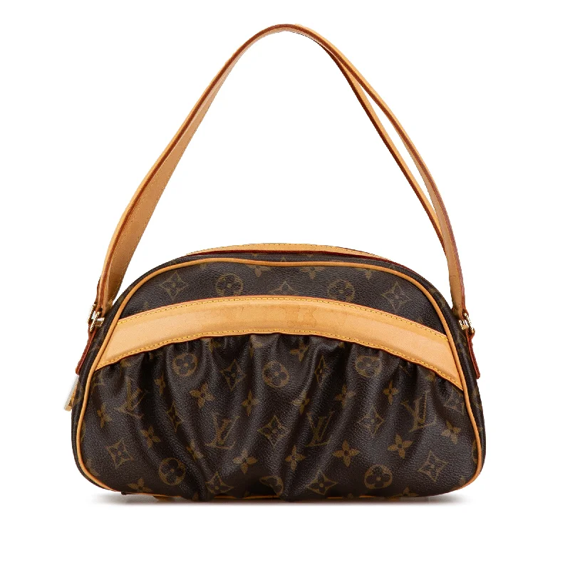 Louis Vuitton crossbody bags with a printed floral pattern for femininityBrown Louis Vuitton Monogram Klara Handbag