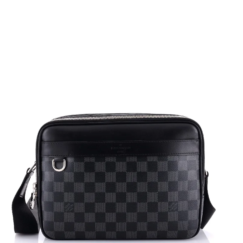 Louis Vuitton Neverfull bags with large capacity for everyday essentialsTrocadero NM Messenger Damier Graphite PM