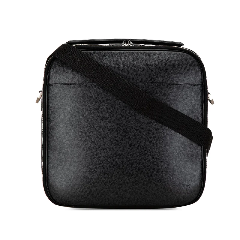 Louis Vuitton Alma bags with a detachable shoulder strap for versatilityBlack Louis Vuitton Taiga Tura Travel Bag