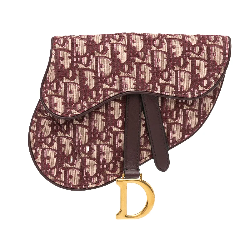 Fashion - forward Christian Dior tote bags for the modern womanRed Dior Oblique Saddle Belt Bag