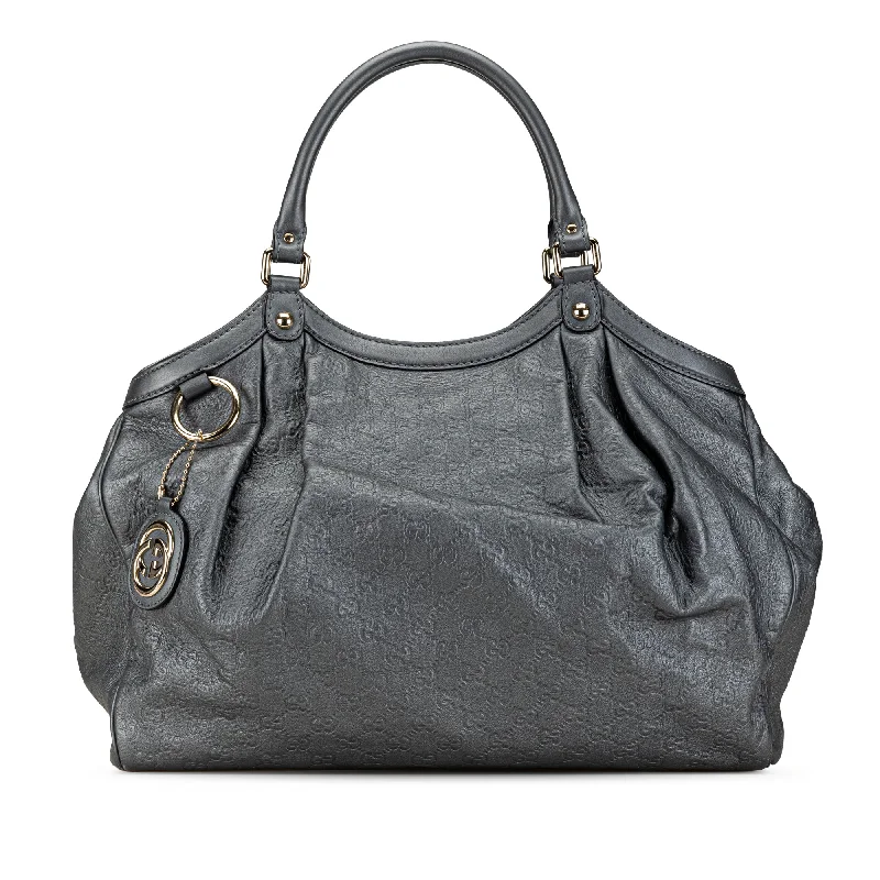 Women Gucci bags with a magnetic snap closure for easy accessGray Gucci Guccissima Sukey Tote