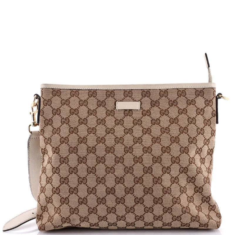 Women Gucci bags with a front - flap pocket for quick - access itemsFlat Messenger Bag GG Canvas Medium