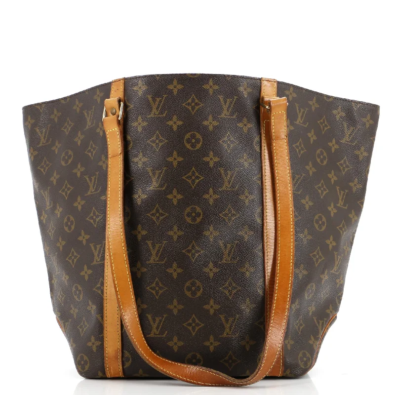 Louis Vuitton Alma bags with a detachable shoulder strap for versatilityShopping Sac Handbag Monogram Canvas MM