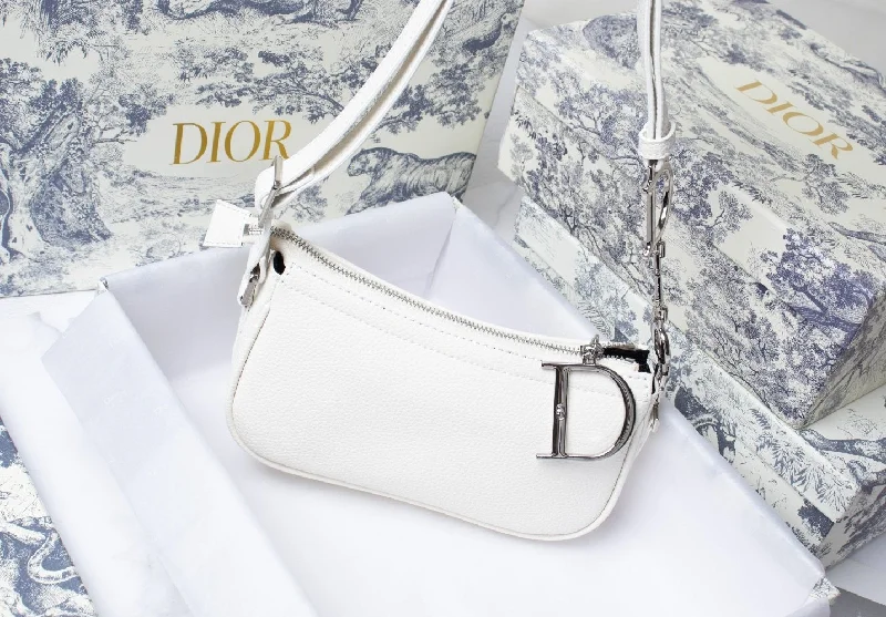 Christian Dior bags with a quilted pattern and gold - toned hardwareMO - Top Quality Bags Christian Dior 110