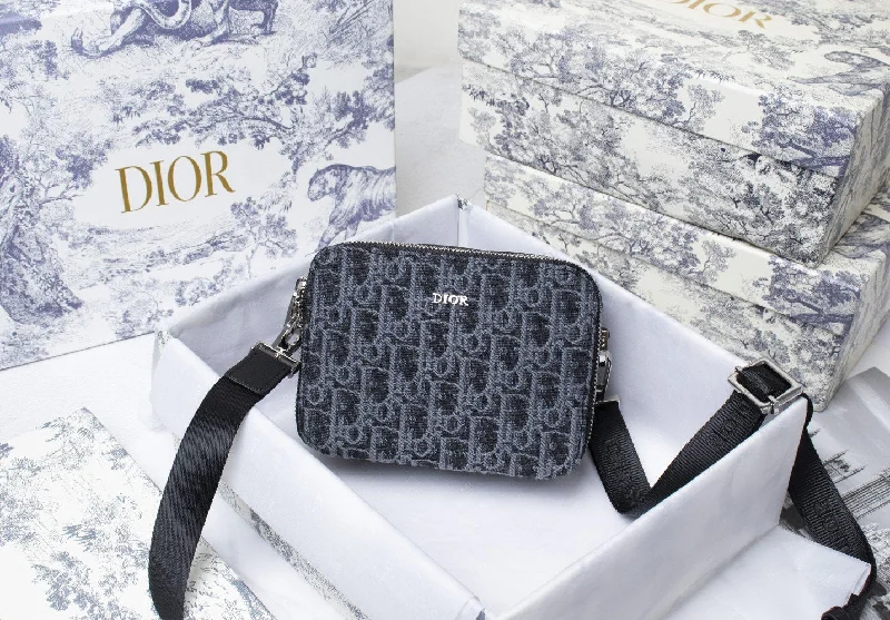 Christian Dior backpacks with a sleek, minimalist silhouetteMO - Top Quality Bags Christian Dior 097