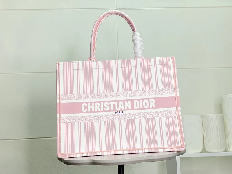 Christian Dior bags with a zip - top closure and multiple compartmentsMO - Top Quality Bags Christian Dior 118