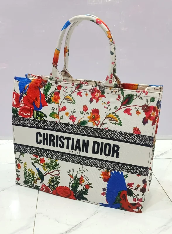 Christian Dior handbags with a removable shoulder strap for versatilityNew Arrival: Burberry Women's Bag in 4 Colors - Fabric Material (White / Red)