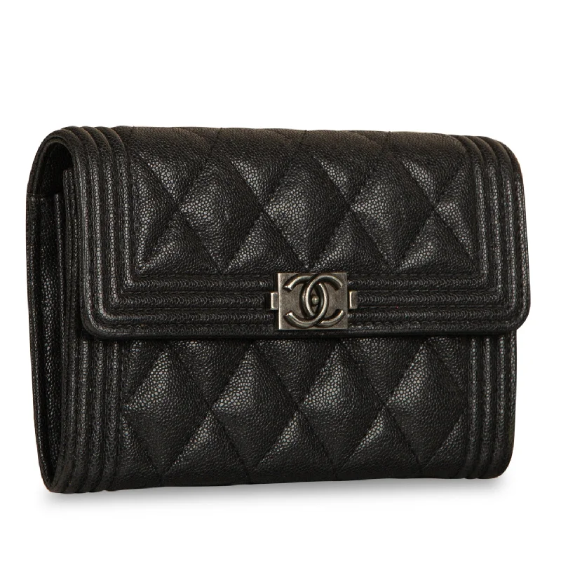 Chanel classicChanel Boy Flap Wallet