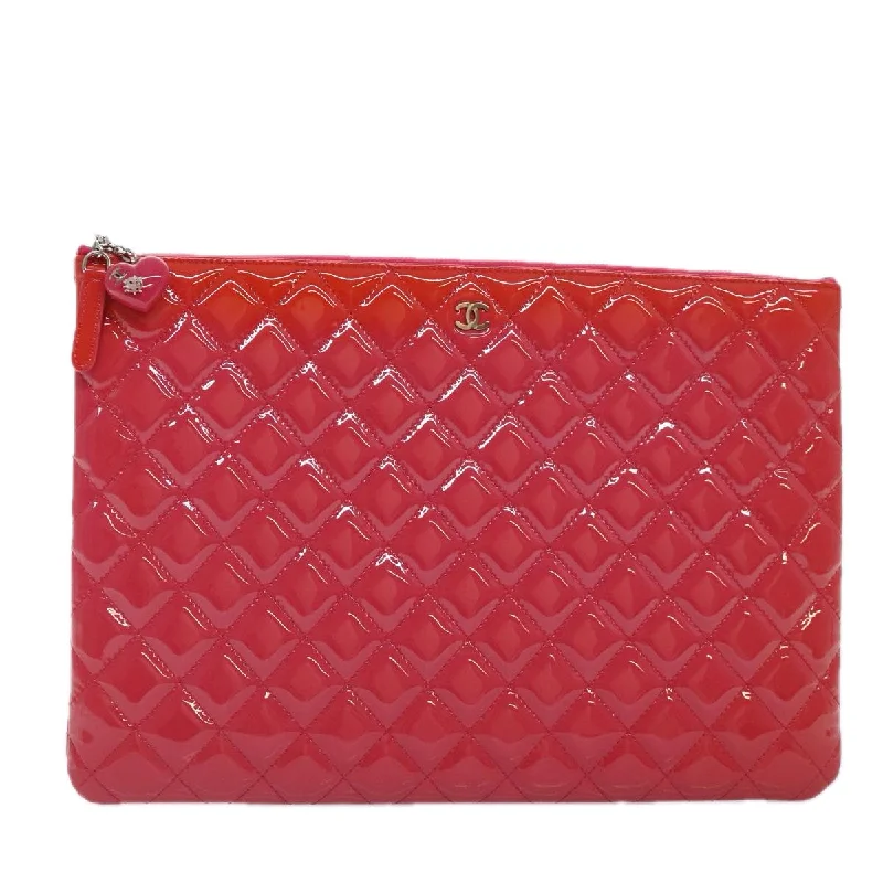 Chanel All - Match Handbag for Versatile StylingCHANEL Matelasse Clutch Bag patent Pink CC  bs18168