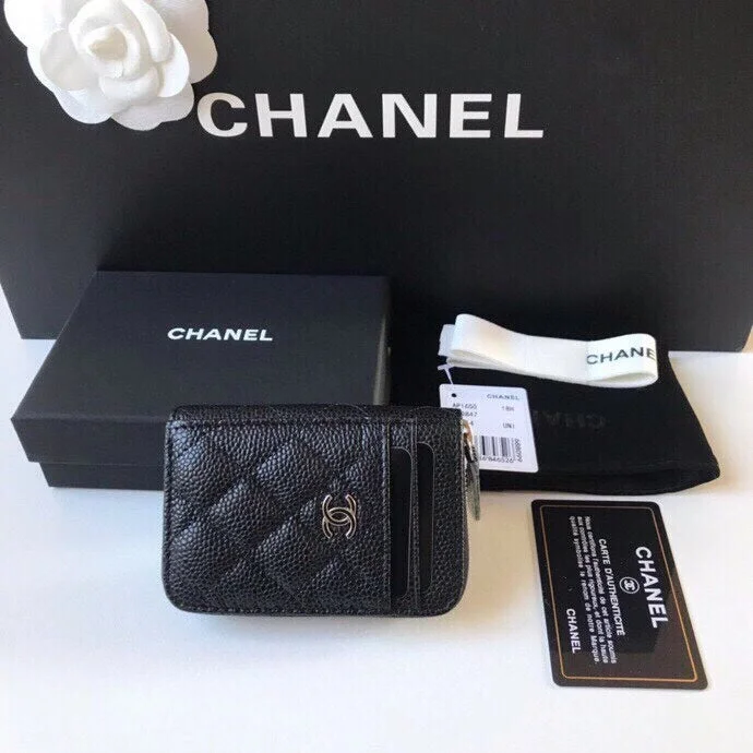 Chanel Handbag with Adjustable Strap for ComfortWF - Chanel Bags - 4003